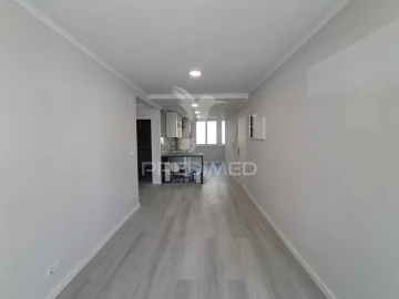Apartamento T2 para Venda em Benfica