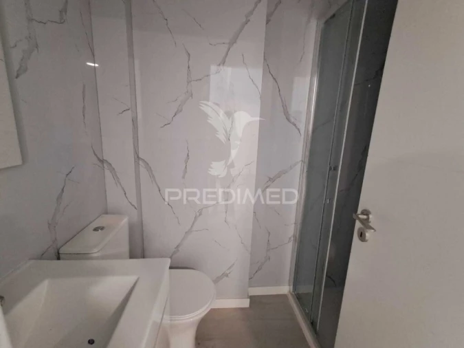 Apartamento T2 para Venda em Benfica Foto 11