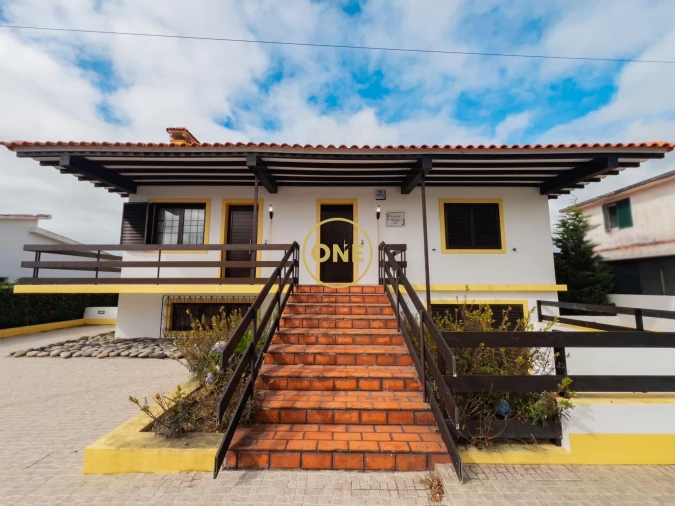 Moradia T3 para Venda em Rosto do Cão (Livramento) Foto 2