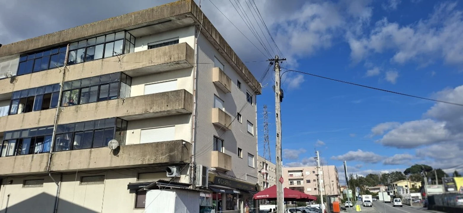 Apartamento T3 para Venda em Lago Foto 5