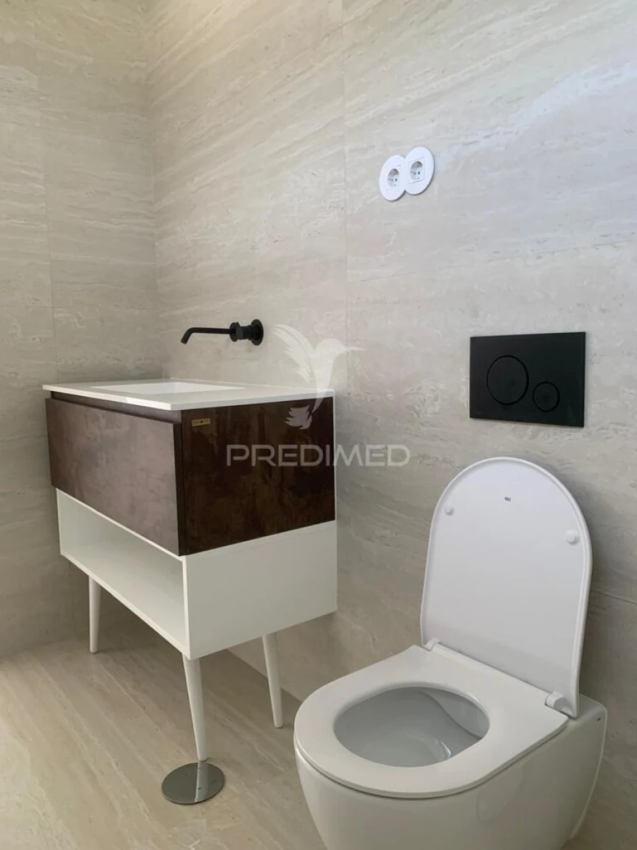 Moradia T3 para Venda em Madalena Foto 13