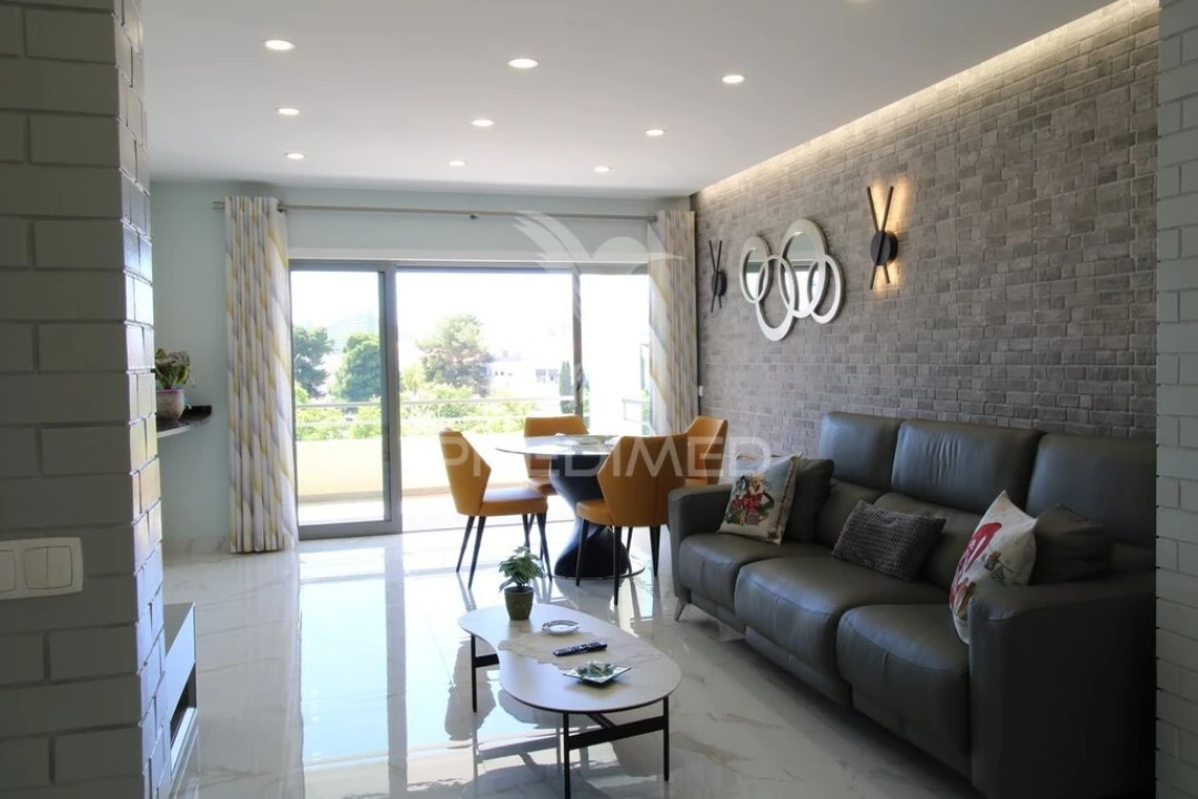 Apartamento T1 para Venda em Portimão Foto 3