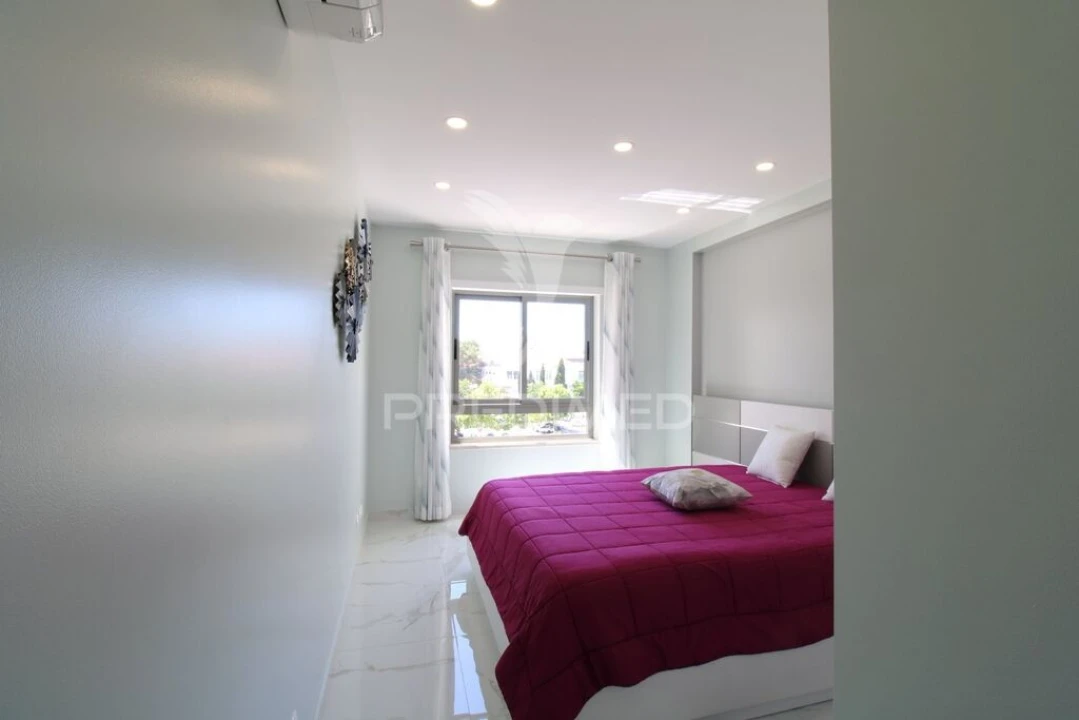 Apartamento T1 para Venda em Portimão Foto 12