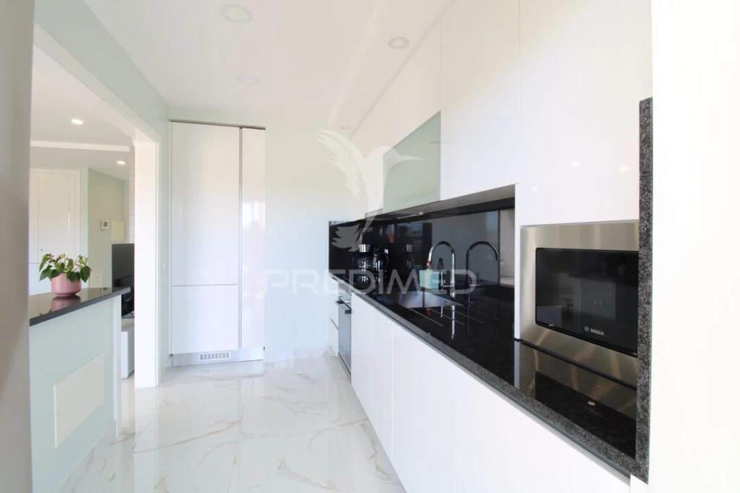 Apartamento T1 para Venda em Portimão Foto 9