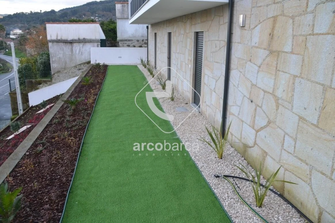 Moradia T3 para Venda em Ribeira Foto 33