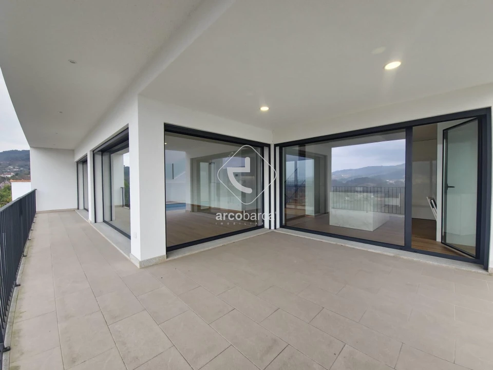 Moradia T3 para Venda em Ribeira Foto 21