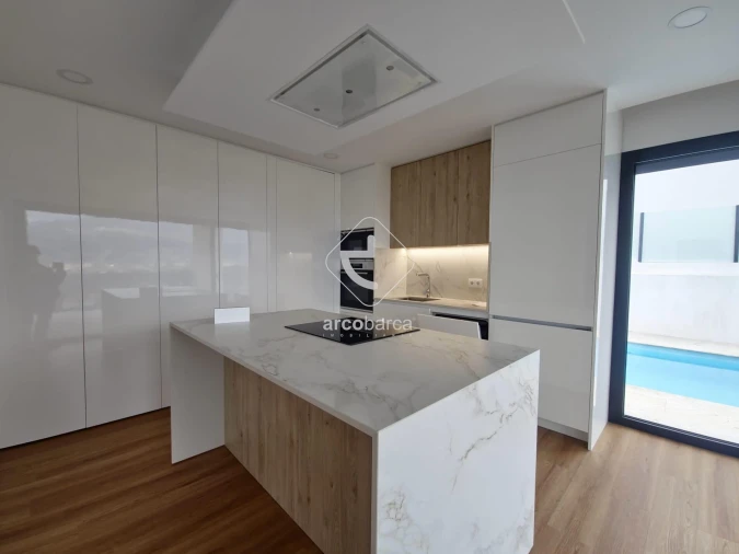 Moradia T3 para Venda em Ribeira Foto 12