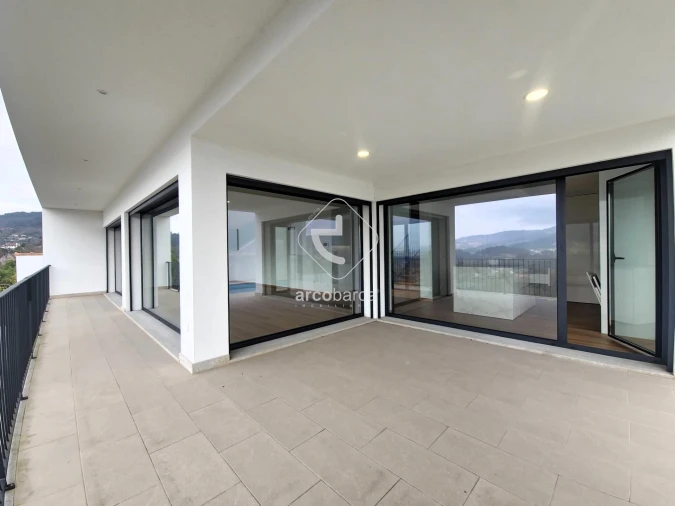 Moradia T3 para Venda em Ribeira Foto 2