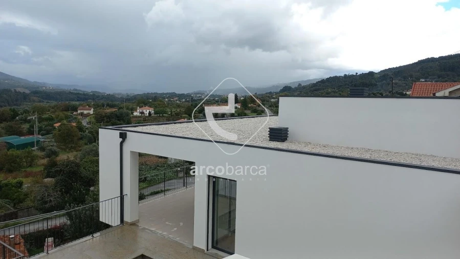 Moradia T3 para Venda em Ribeira Foto 30