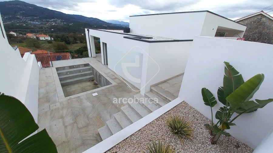 Moradia T3 para Venda em Ribeira Foto 26