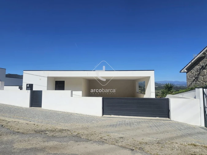 Moradia T3 para Venda em Ribeira Foto 28