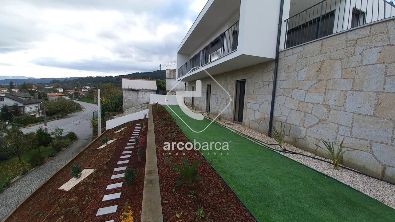 Moradia T3 para Venda em Ribeira Foto 32