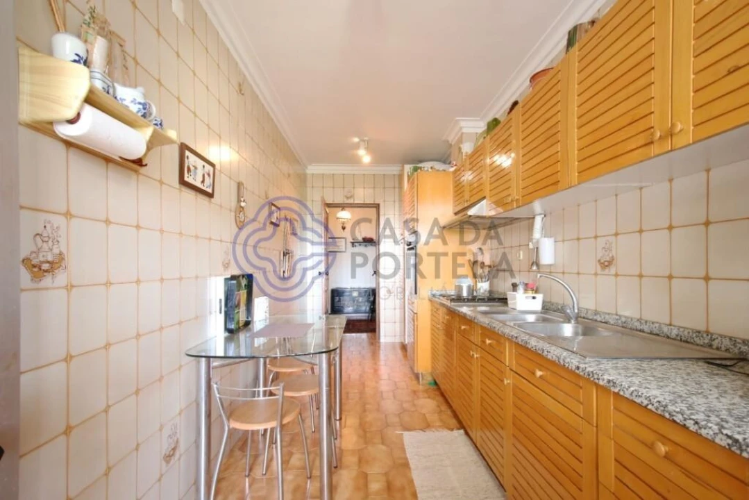 Apartamento T4 para Venda em Paranhos Foto 18