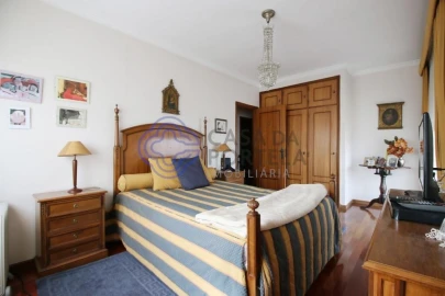 Apartamento T4 para Venda em Paranhos