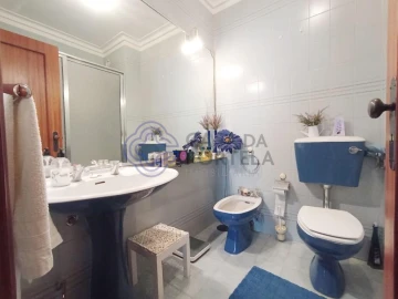 Apartamento T4 para Venda em Paranhos