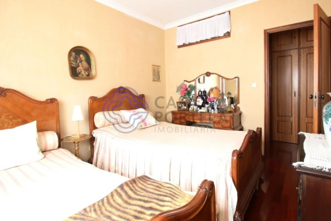 Apartamento T4 para Venda em Paranhos Foto 34
