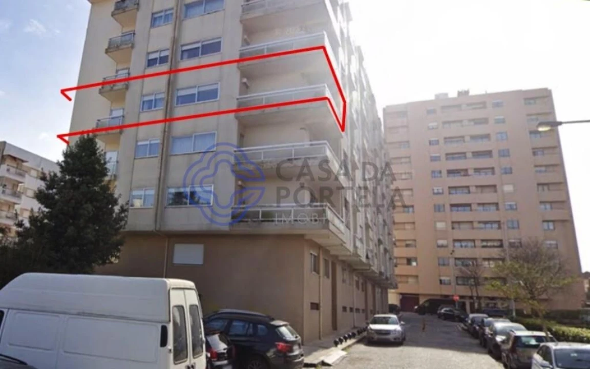Apartamento T4 para Venda em Paranhos Foto 1