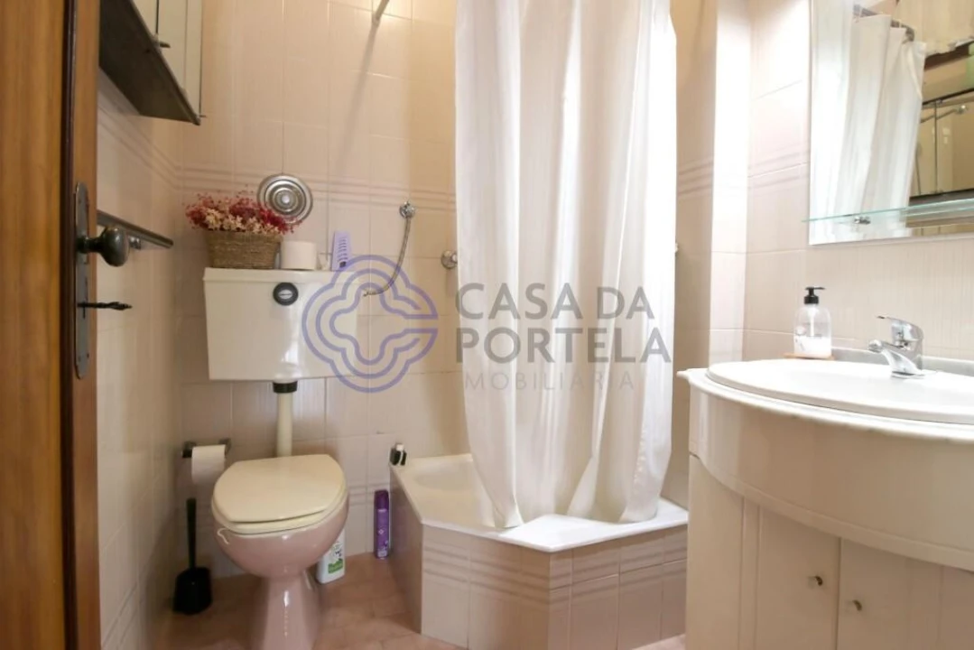 Apartamento T4 para Venda em Paranhos Foto 36