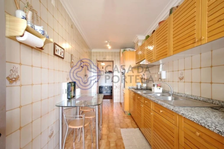 Apartamento T4 para Venda em Paranhos Foto 18