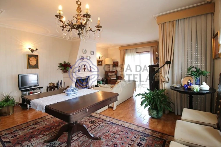 Apartamento T4 para Venda em Paranhos Foto 9
