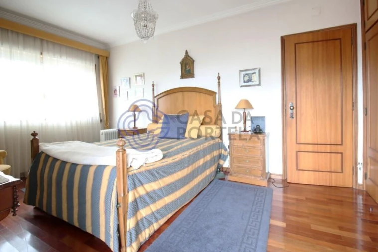 Apartamento T4 para Venda em Paranhos Foto 29