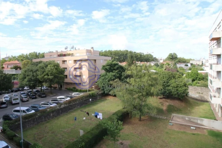 Apartamento T4 para Venda em Paranhos Foto 2