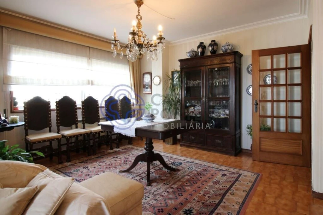 Apartamento T4 para Venda em Paranhos Foto 10