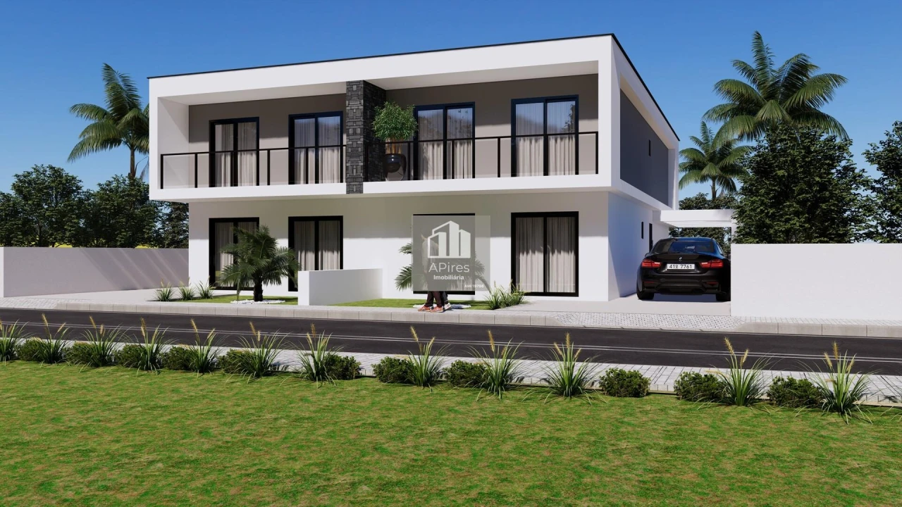 Moradia T4 para Venda em Fernao Ferro Foto 1