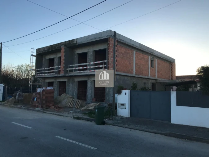 Moradia T4 para Venda em Fernao Ferro Foto 2