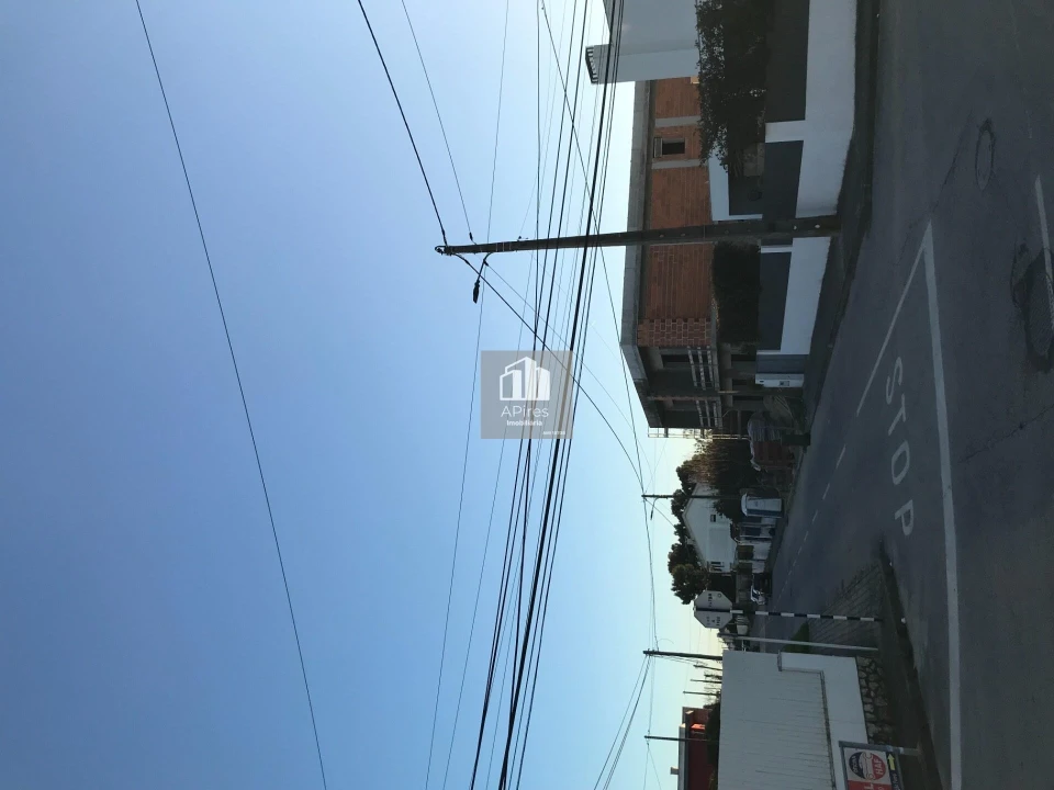 Moradia T4 para Venda em Fernao Ferro Foto 29