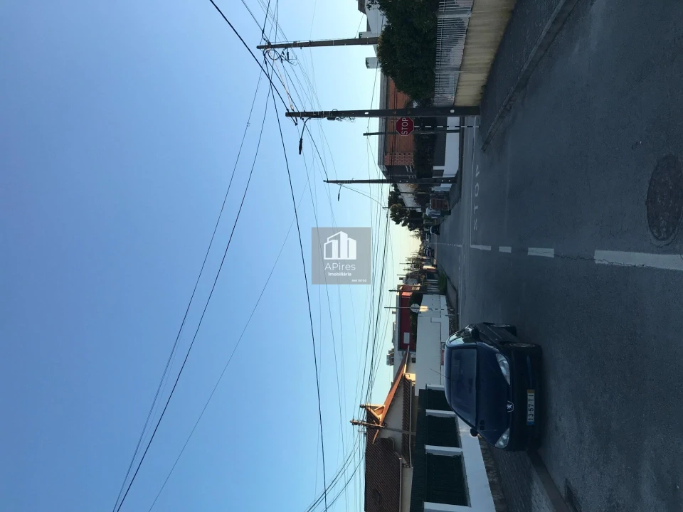 Moradia T4 para Venda em Fernao Ferro Foto 27