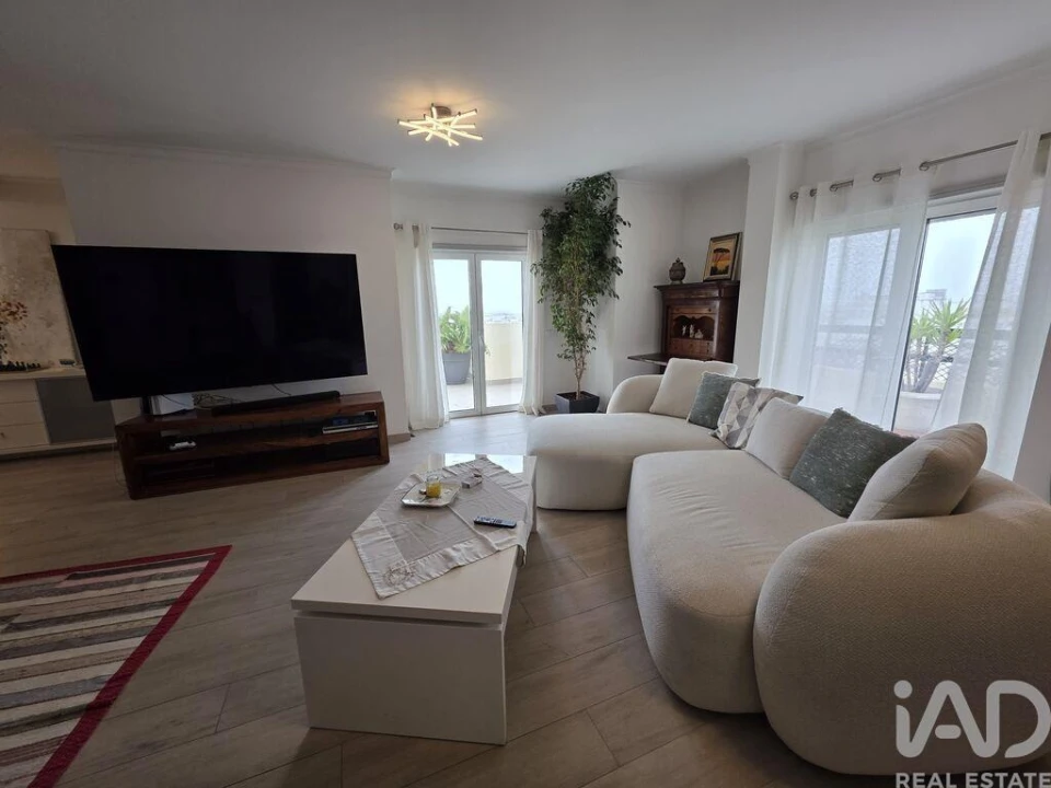 Apartamento T4 para Venda em Faro (Sé e São Pedro) Foto 4