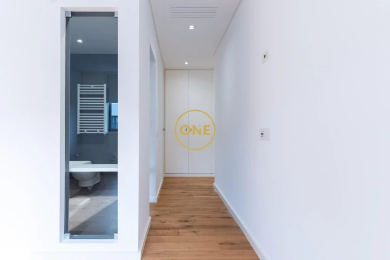 Apartamento T4 para Venda em Santo Antonio dos Olivais Foto 33