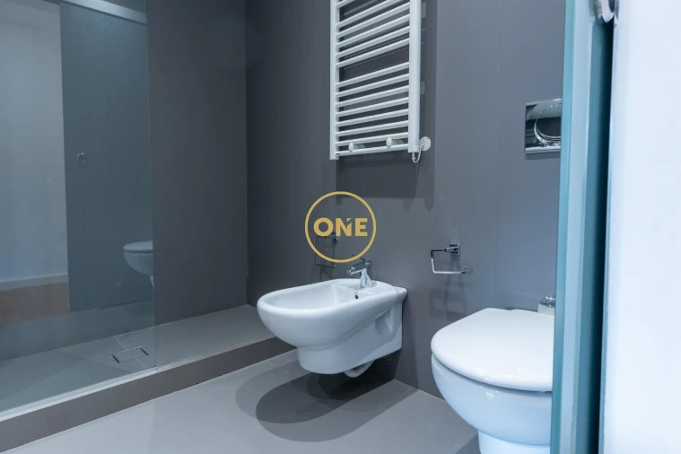 Apartamento T4 para Venda em Santo Antonio dos Olivais Foto 31