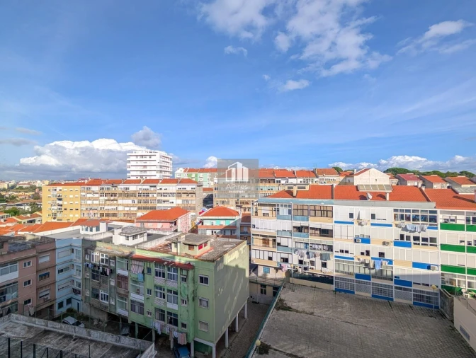 Apartamento T3 para Venda em Almada, Cova da Piedade, Pragal e Cacilhas Foto 15
