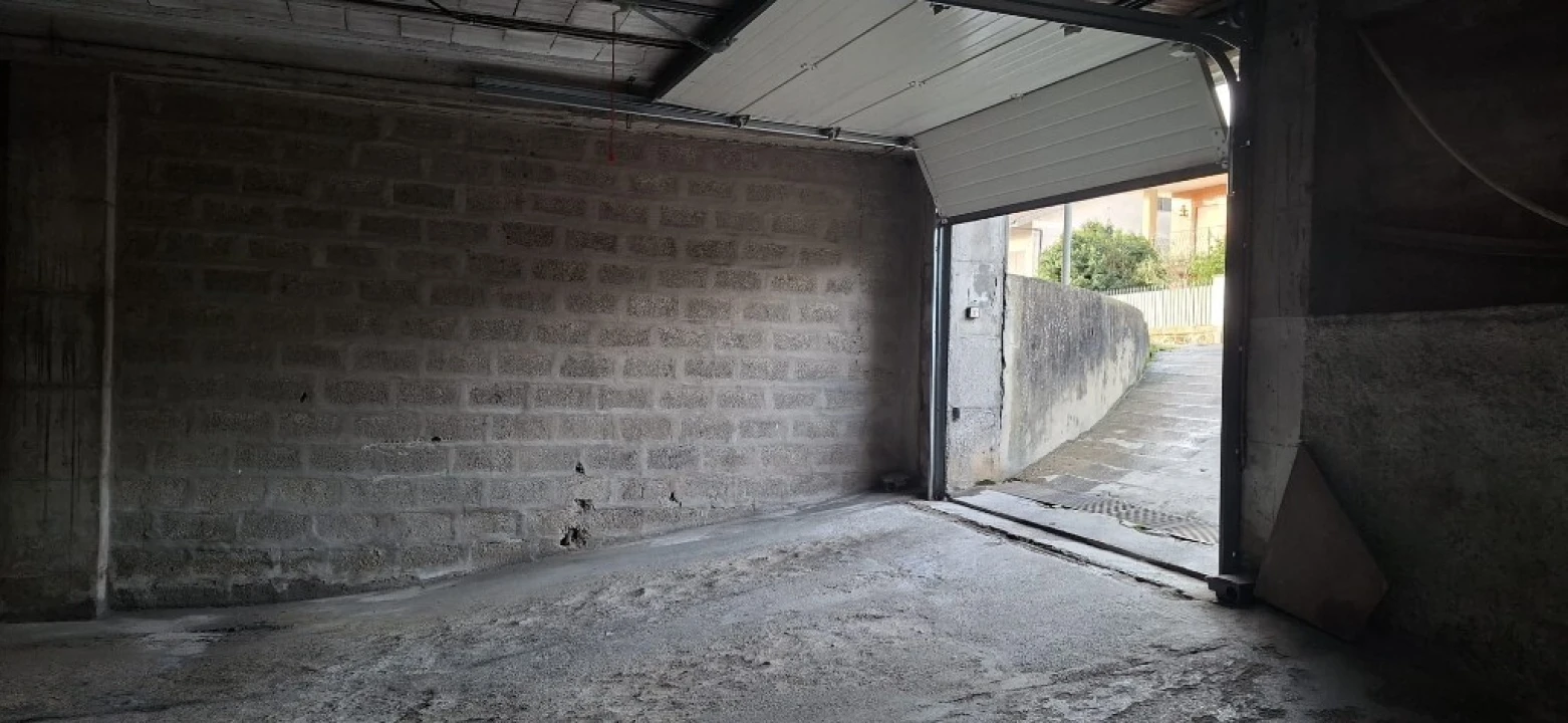 Garagem para Arrendamento em Ferreiros, Prozelo e Besteiros Foto 3