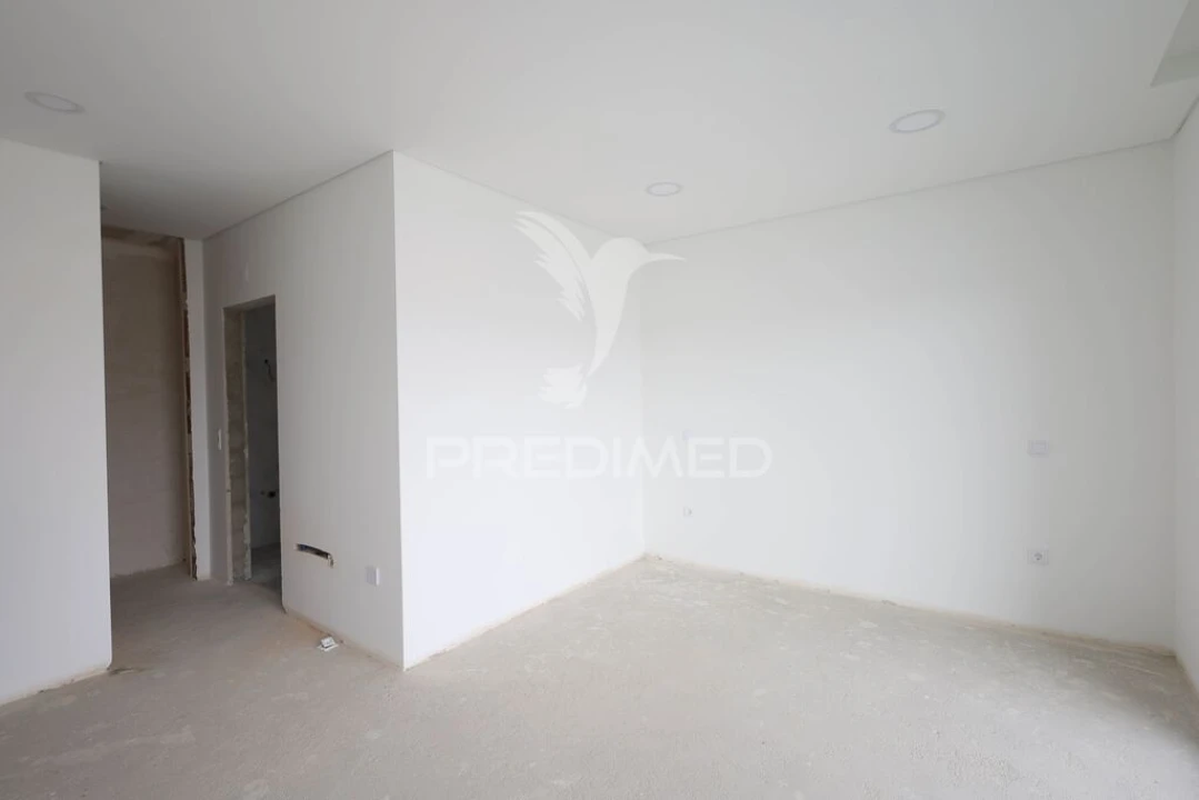 Moradia T5 para Venda em Nossa Sra de Fatima Foto 11