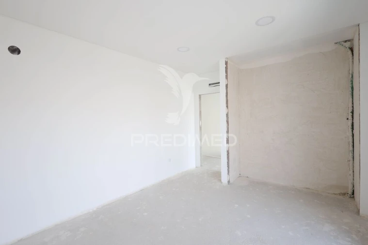 Moradia T5 para Venda em Nossa Sra de Fatima Foto 16