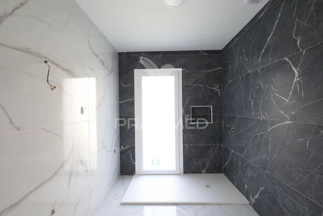 Moradia T5 para Venda em Nossa Sra de Fatima Foto 14