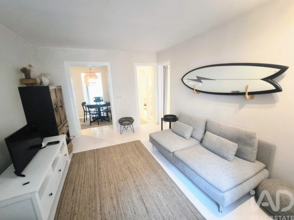 Apartamento T2 para Arrendamento em Misericórdia Foto 7