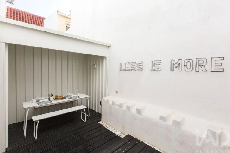 Apartamento T2 para Arrendamento em Misericórdia Foto 14