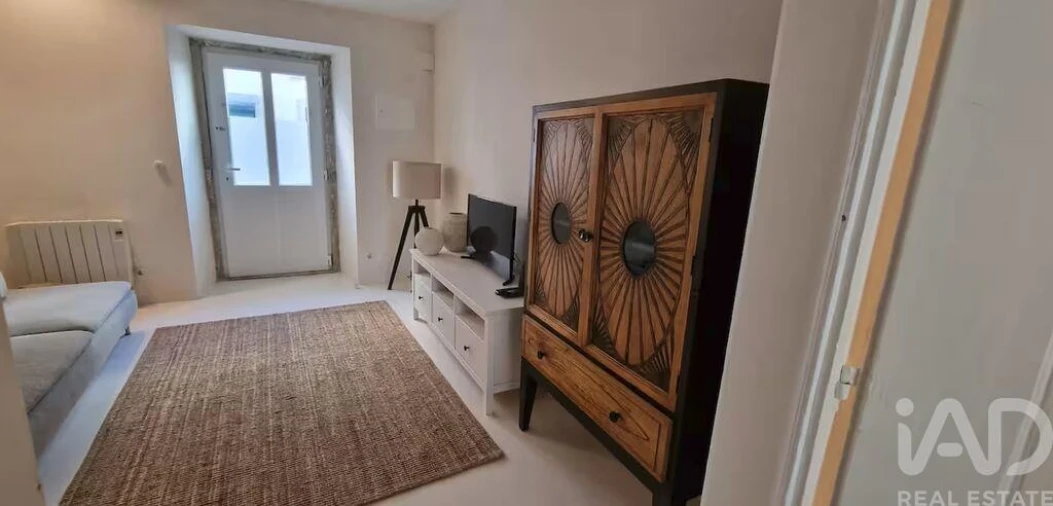Apartamento T2 para Arrendamento em Misericórdia Foto 3