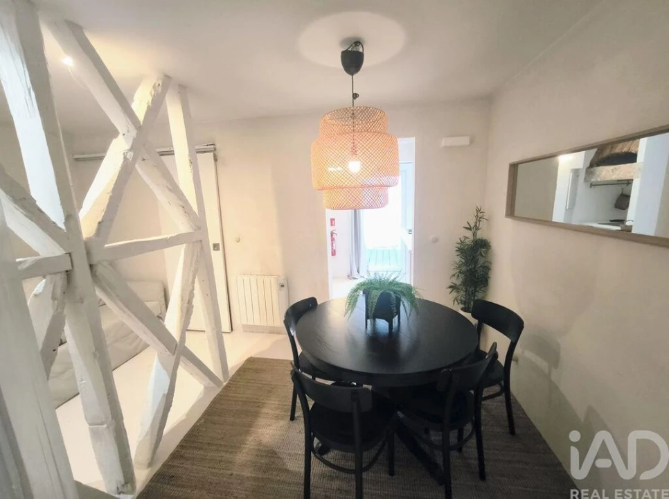 Apartamento T2 para Arrendamento em Misericórdia Foto 9