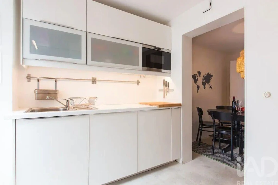 Apartamento T2 para Arrendamento em Misericórdia Foto 16