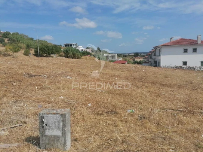 Terreno para Venda em Alenquer (Santo Estêvão e Triana)