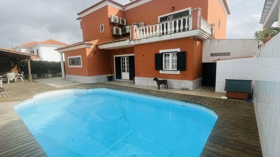 Moradia T6 para Venda em Beja (Salvador e Santa Maria da Feira)
