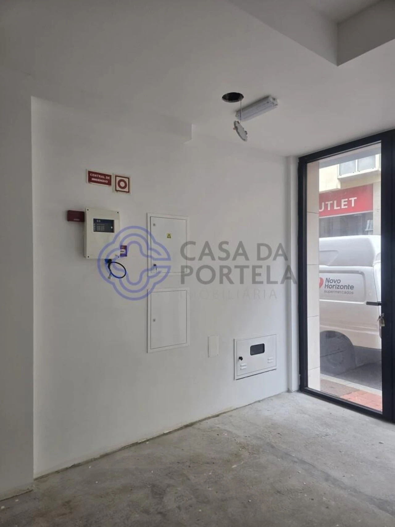 Loja para Arrendamento em Espinho Foto 14