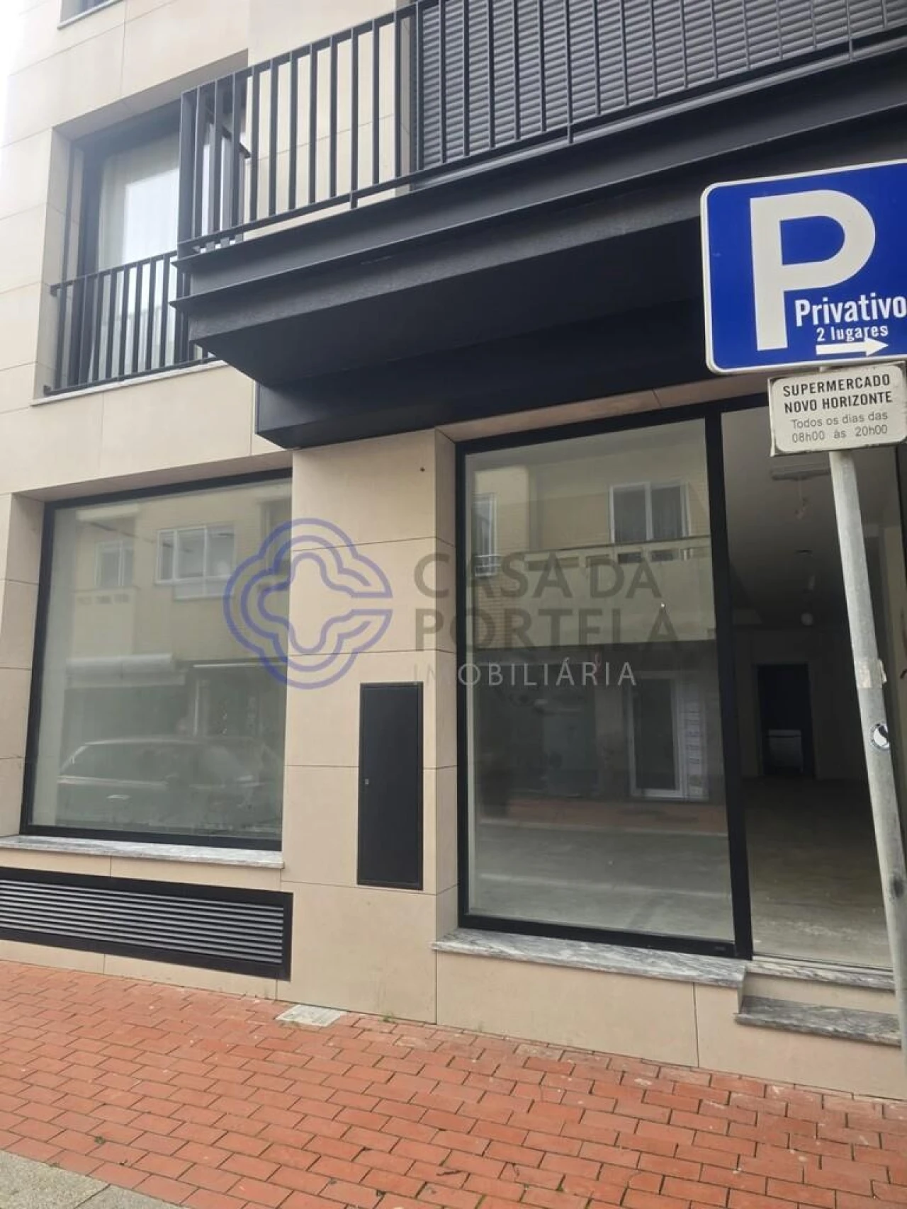 Loja para Arrendamento em Espinho Foto 7