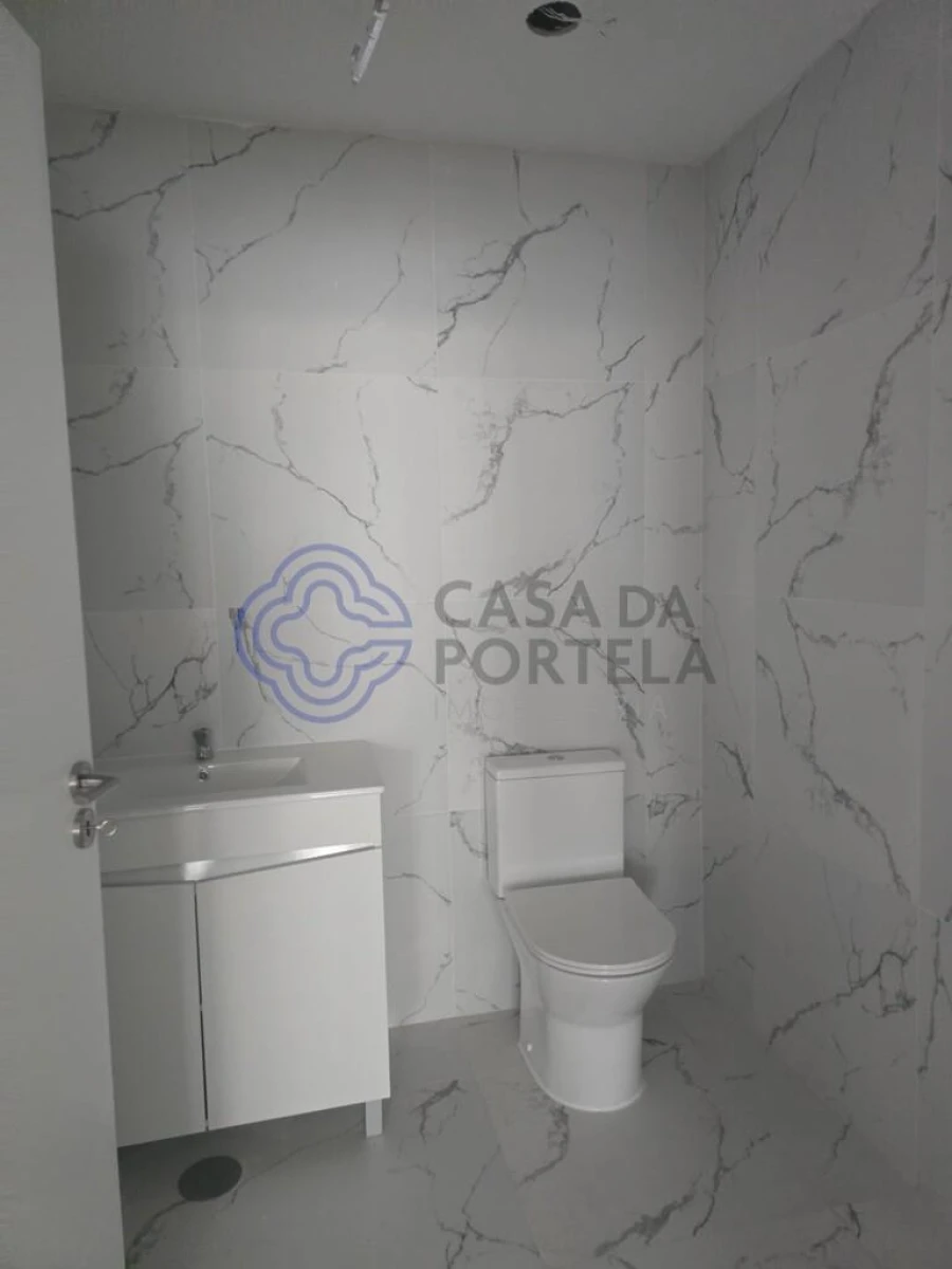 Loja para Arrendamento em Espinho Foto 29