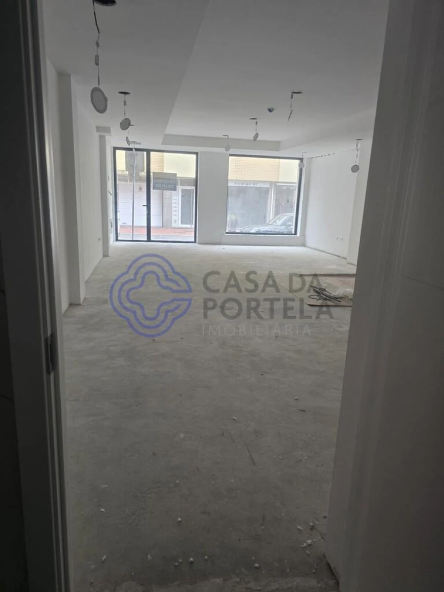 Loja para Arrendamento em Espinho Foto 35